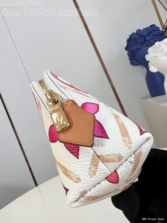 AAA Pruses Bags PM Vuitton Louis Pochette Cosmétique 0516
